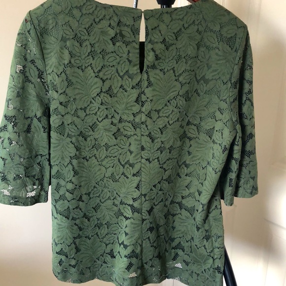 Green forest lace top with bell shaped sleeves - Picture 4 of 4